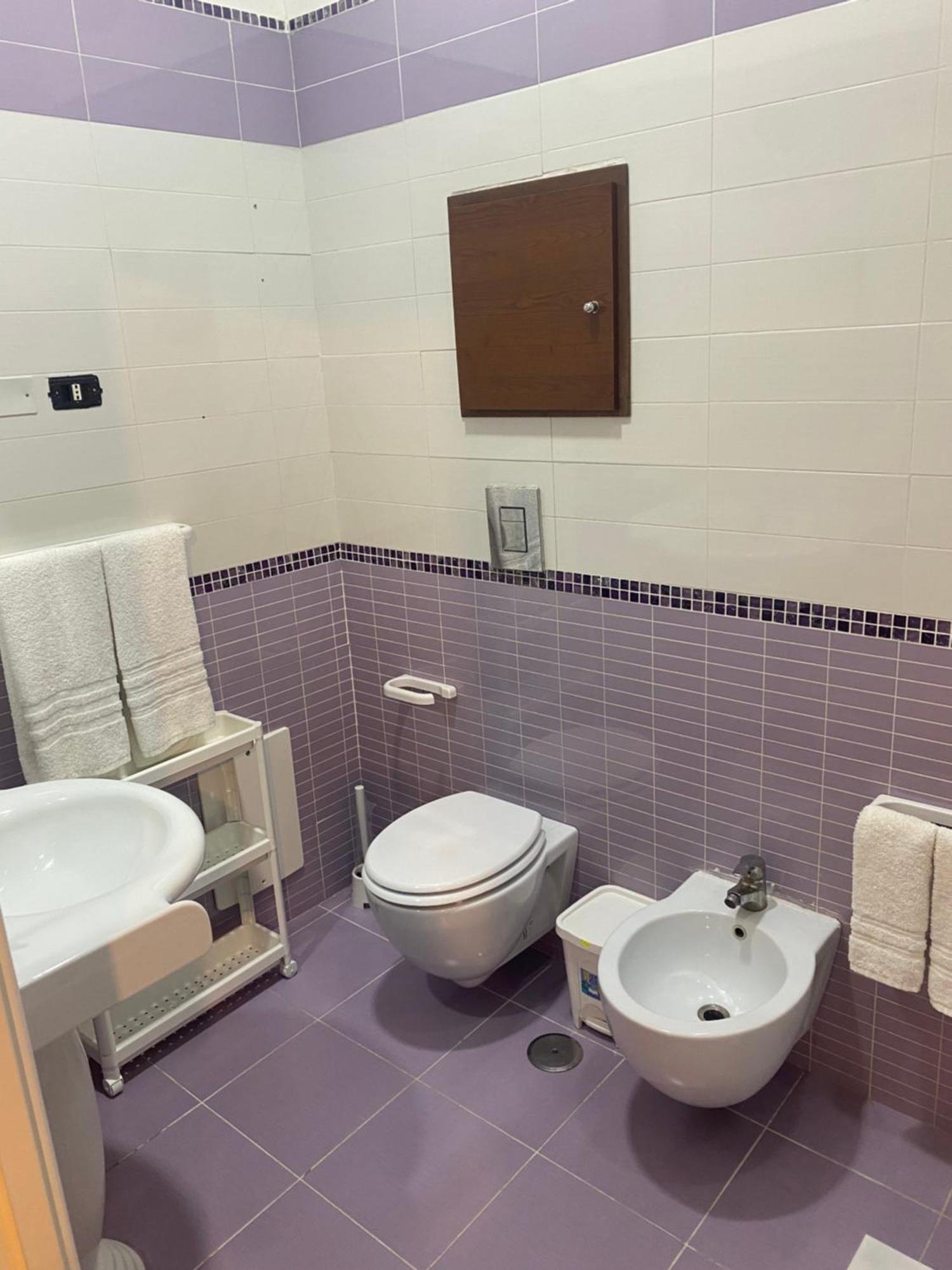 Reginella Bed & Breakfast Наполи Екстериор снимка